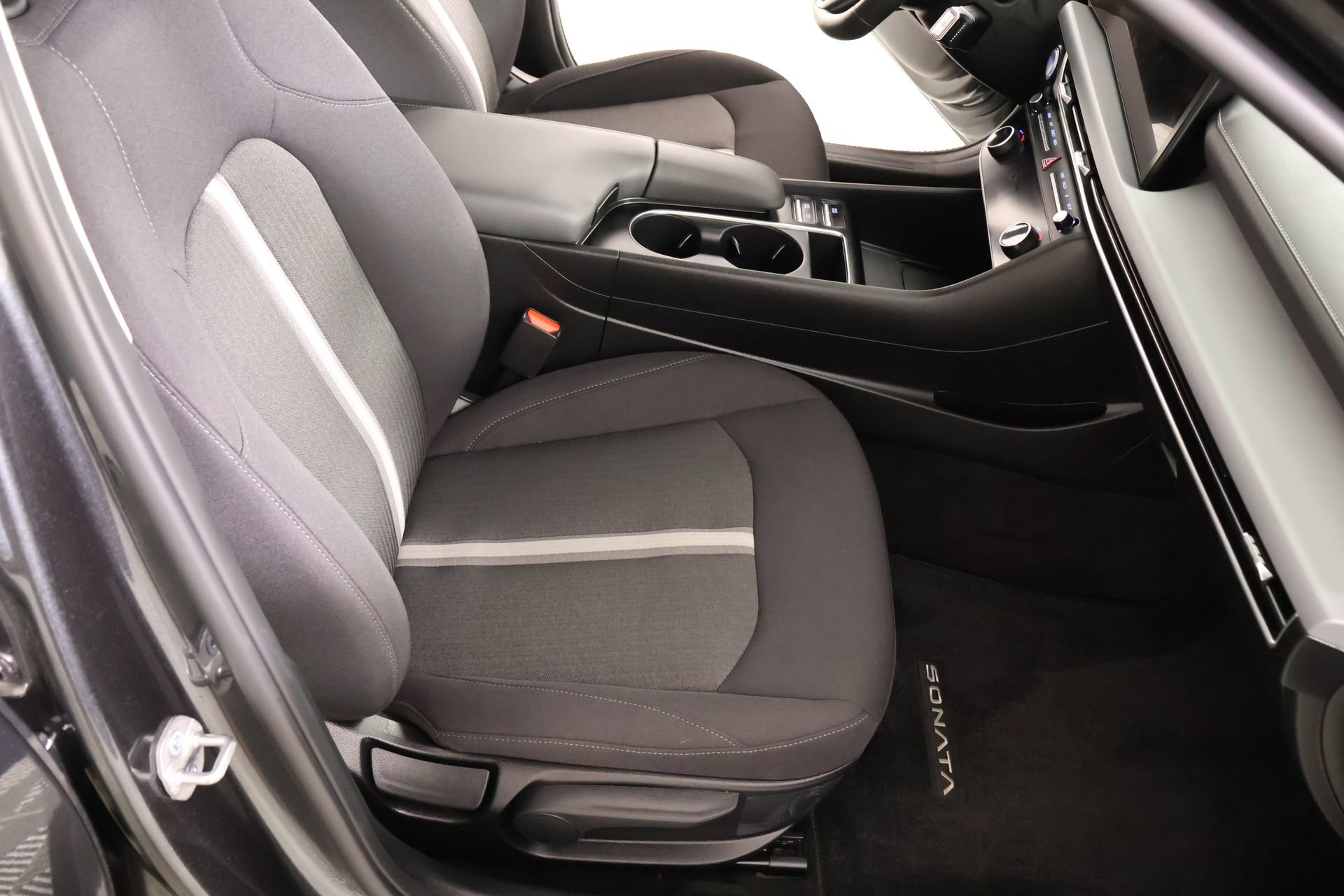 Certified 2026 Hyundai Sonata SEL FWD image 12