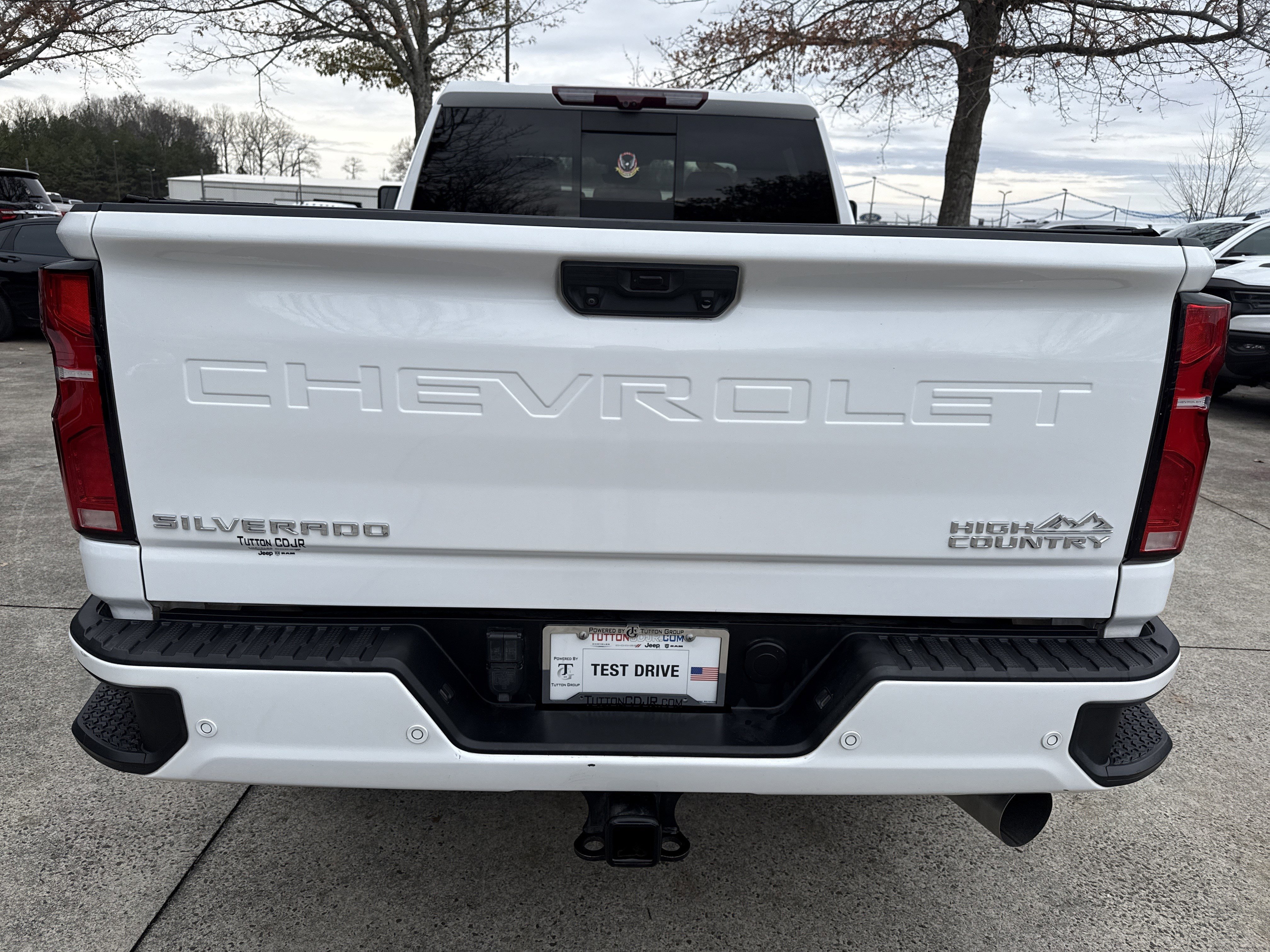 Used 2024 Chevrolet Silverado 2500 High Country w/ Technology Package image 6