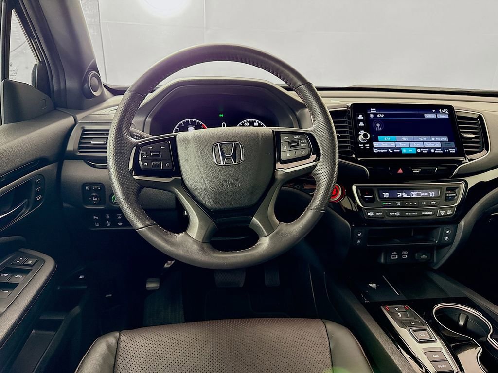 Used 2025 Honda Ridgeline Black Edition image 25