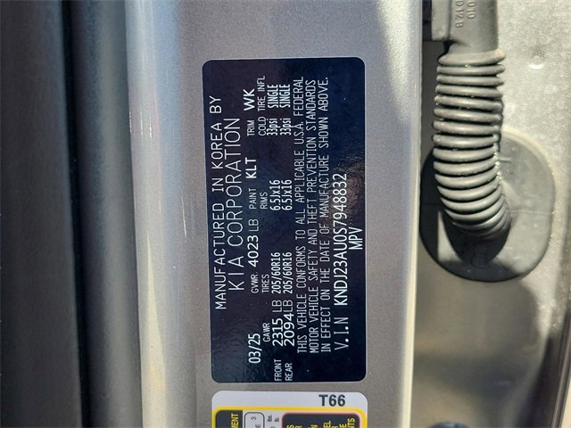 Used 2025 Kia Soul LX image 30