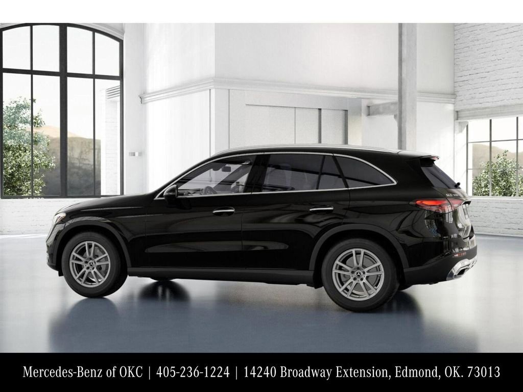 Used 2026 Mercedes-Benz GLC 300 4MATIC image 32