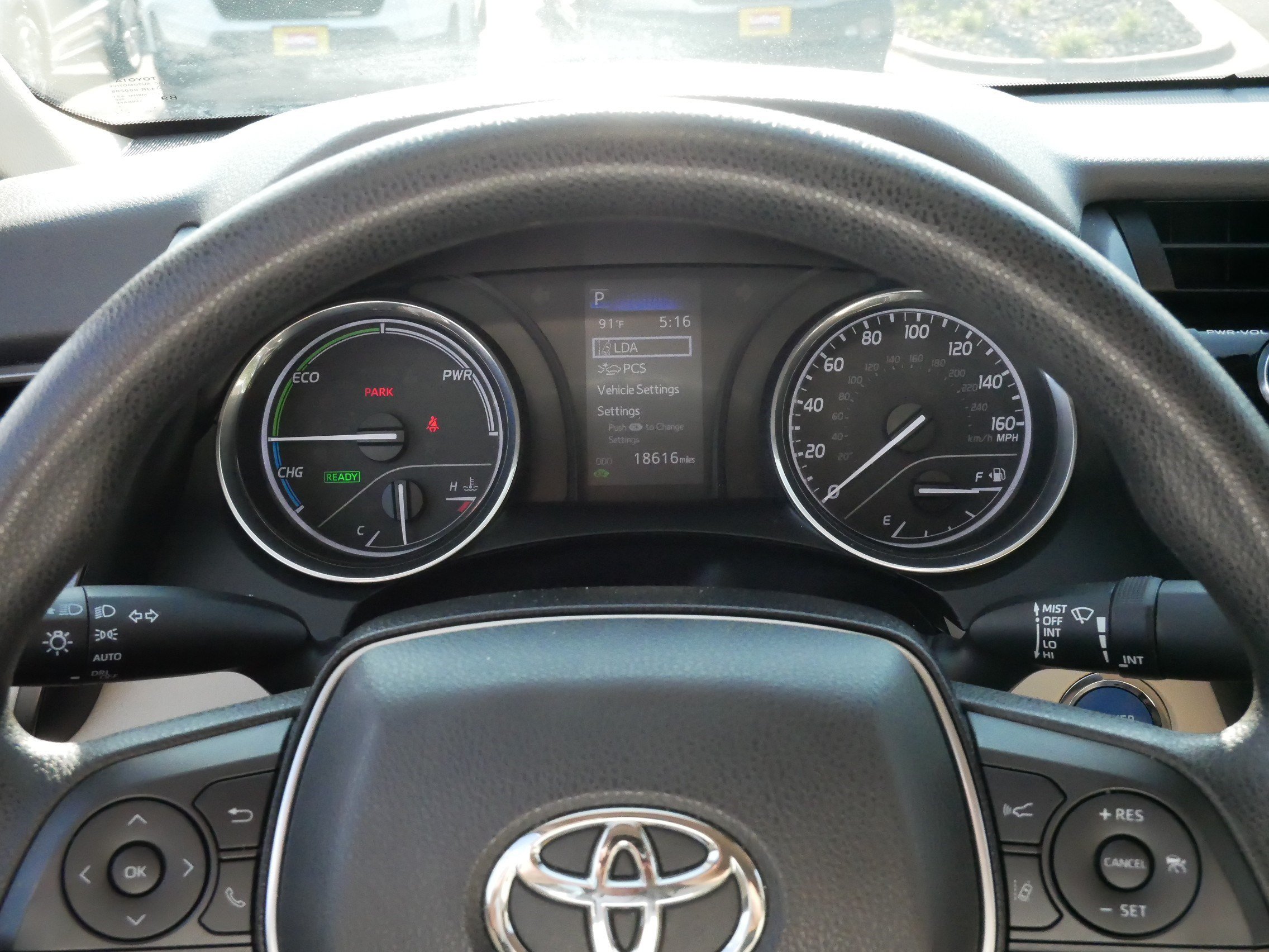 Used 2019 Toyota Camry LE FWD image 21