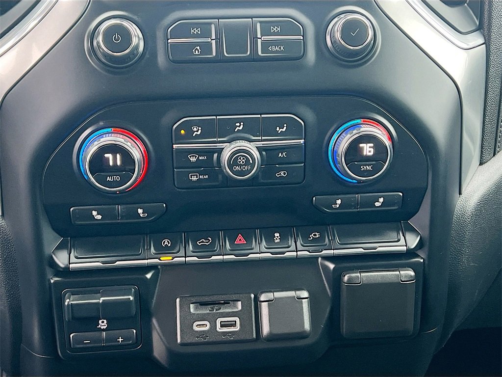 Used 2020 Chevrolet Silverado 1500 LT w/ All-Star Edition image 15