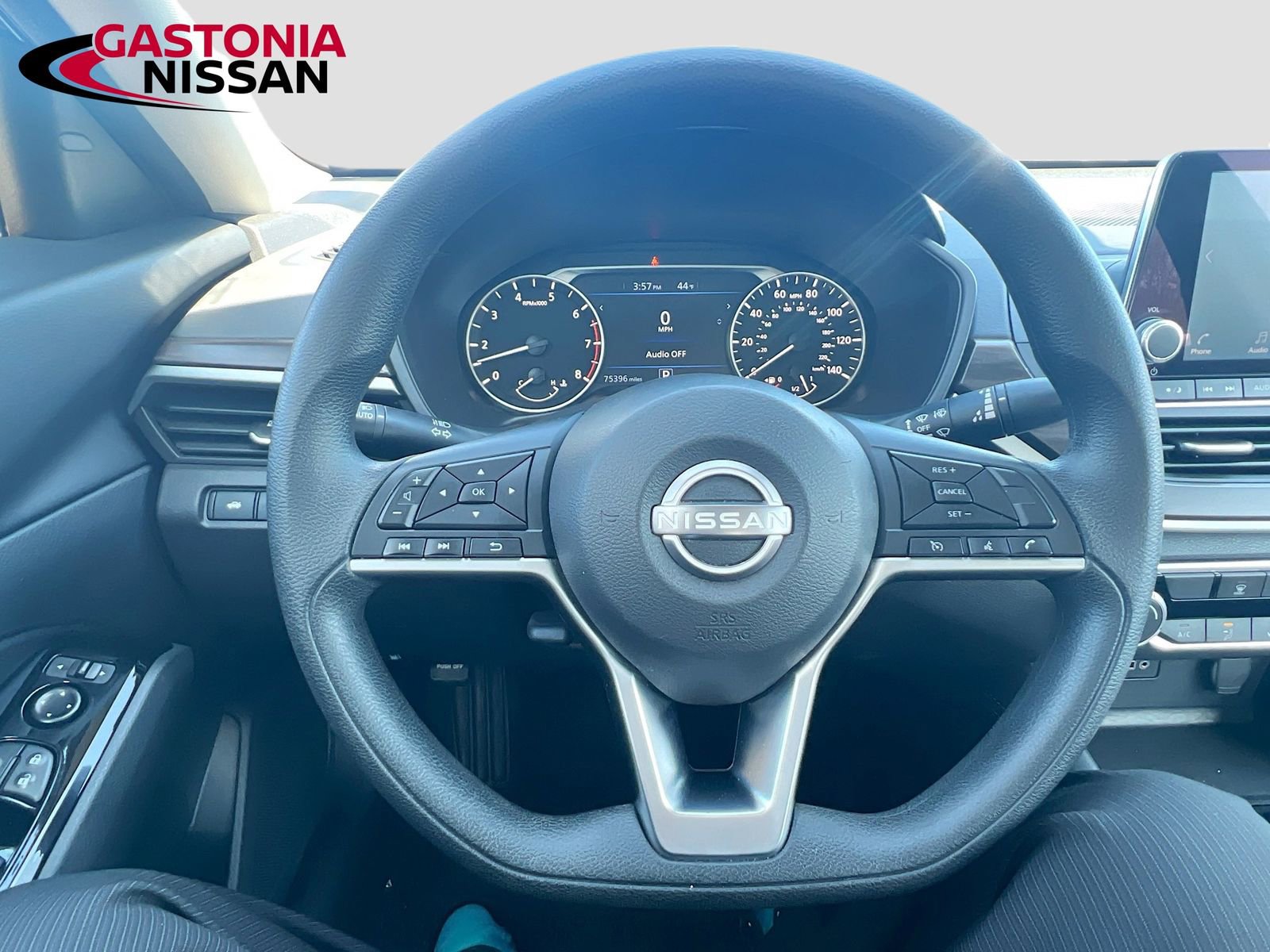 Used 2023 Nissan Altima 2.5 SV FWD image 14