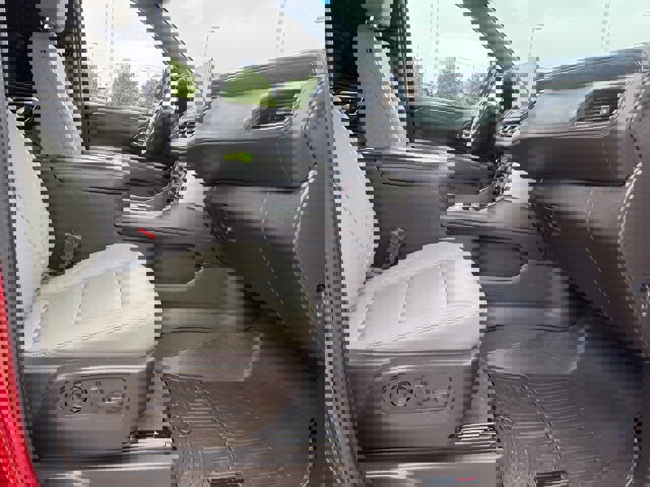 Used 2021 Chevrolet Tahoe LT image 38