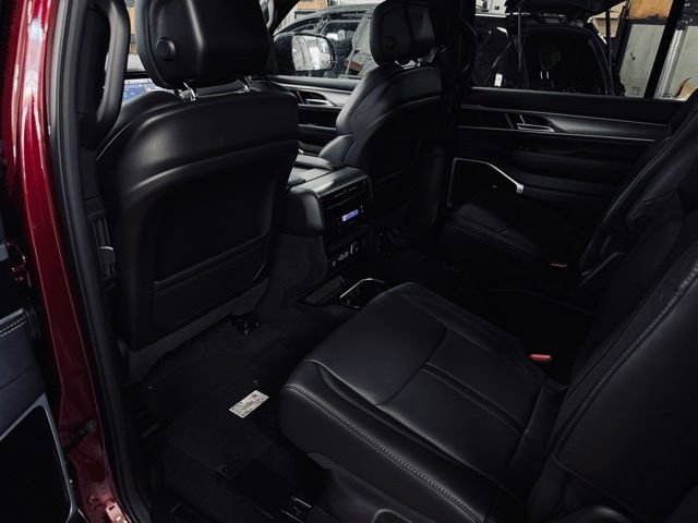 New 2026 Jeep Grand Wagoneer Limited w/ Premium Group II image 22