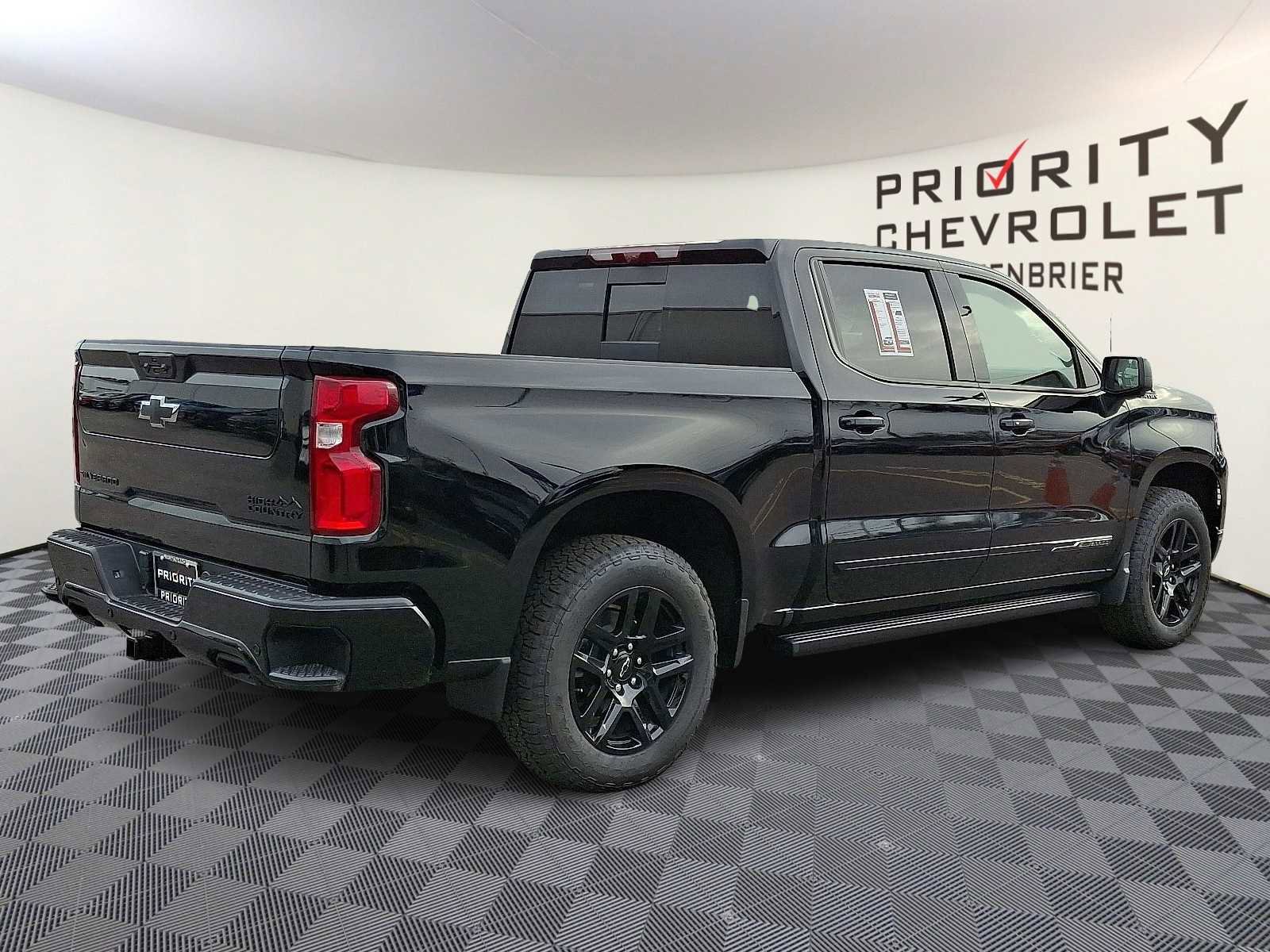 New 2026 Chevrolet Silverado 1500 High Country w/ Midnight Edition image 4