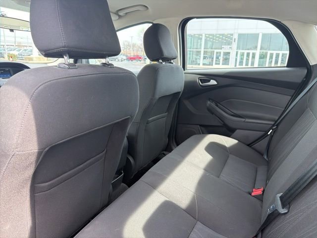 Used 2017 Ford Focus SE w/ Cold Weather Package image 31