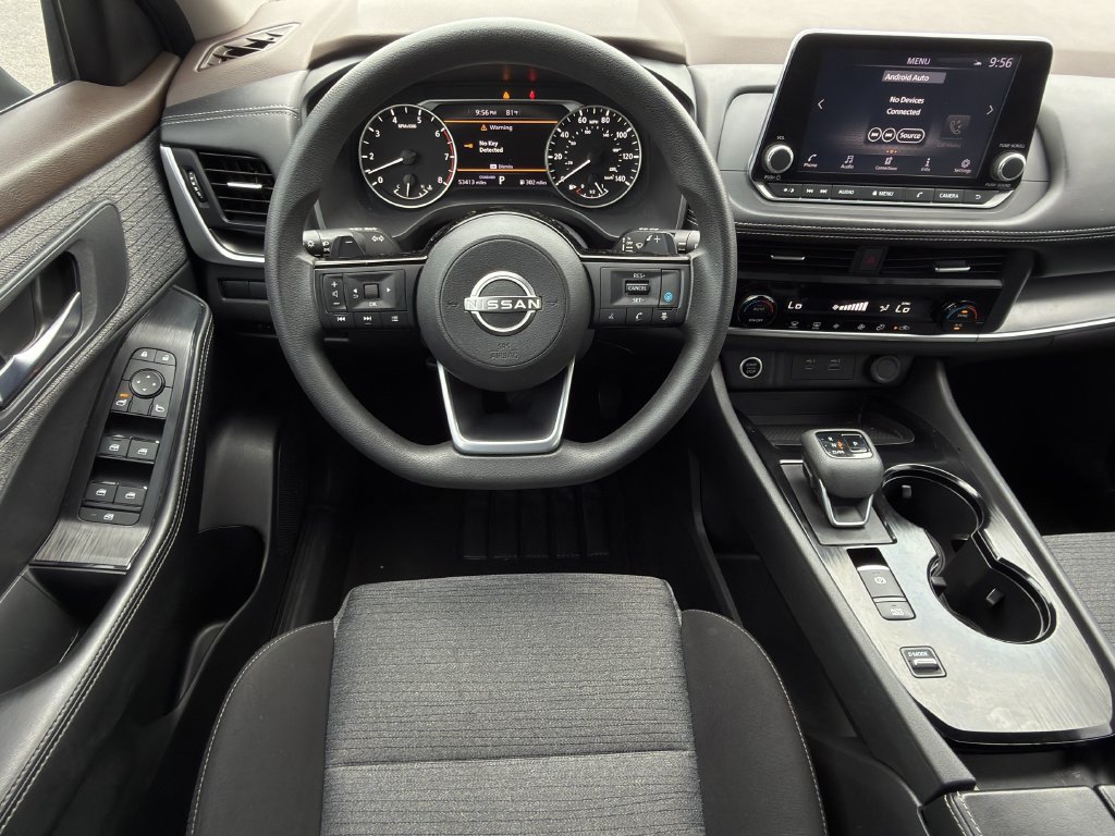 Used 2023 Nissan Rogue SV FWD image 11