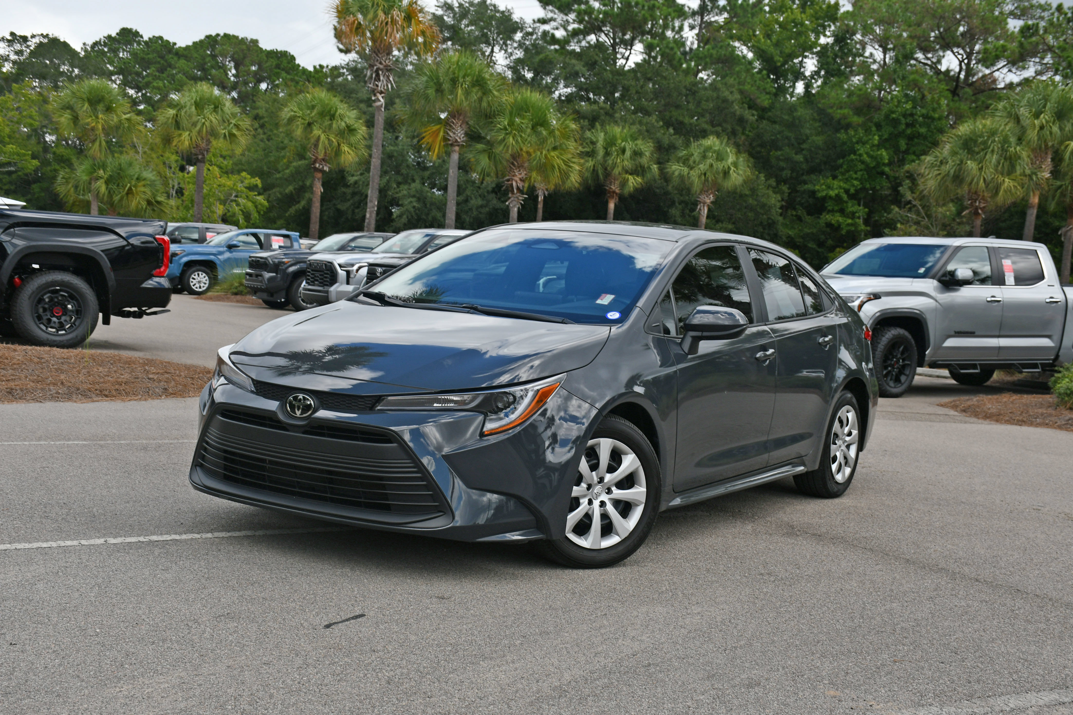 Certified 2025 Toyota Corolla LE w/ Convenience Package FWD image 6