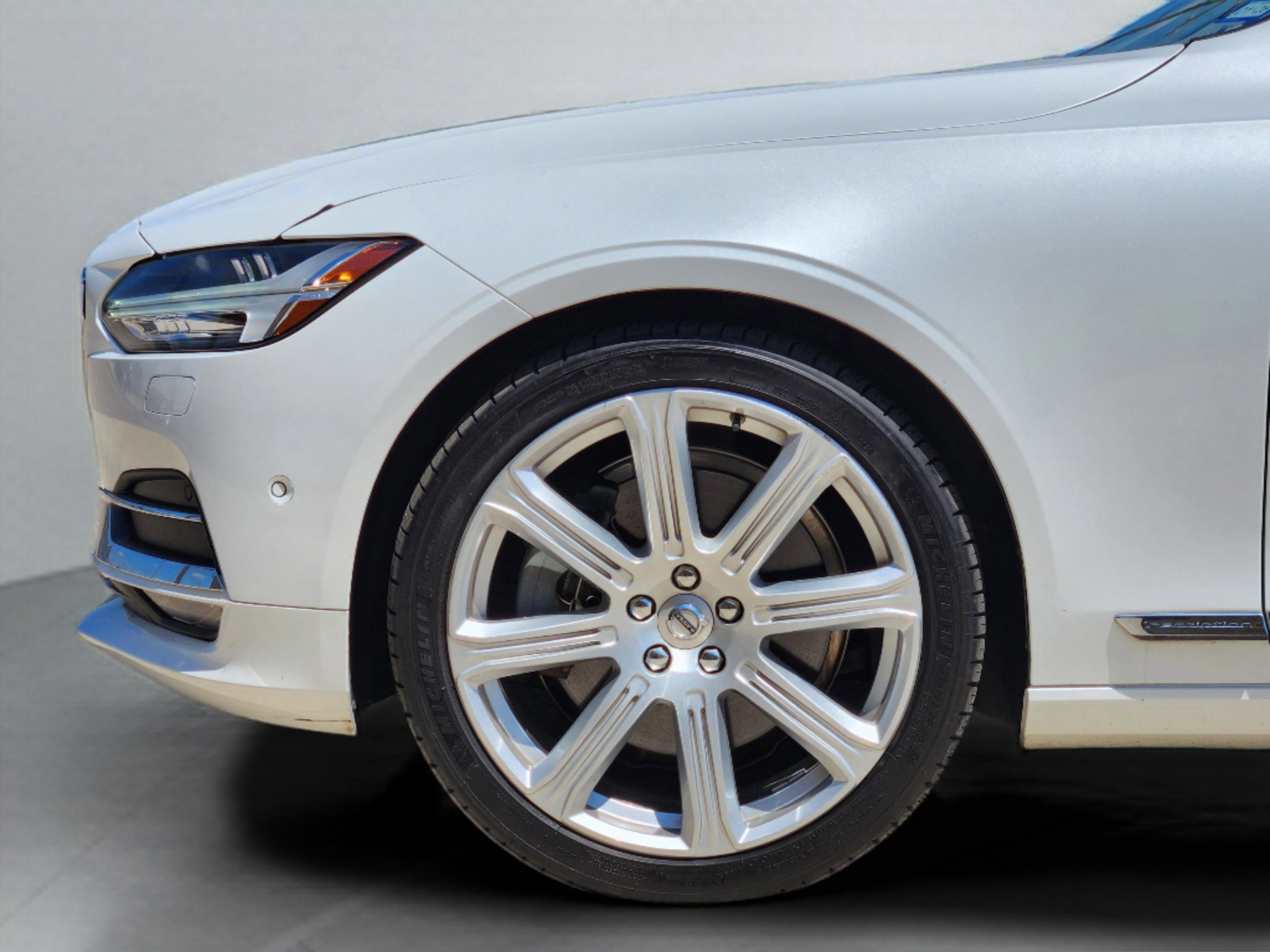 Used 2017 Volvo S90 T6 Inscription w/ Vision Package AWD/4WD image 39