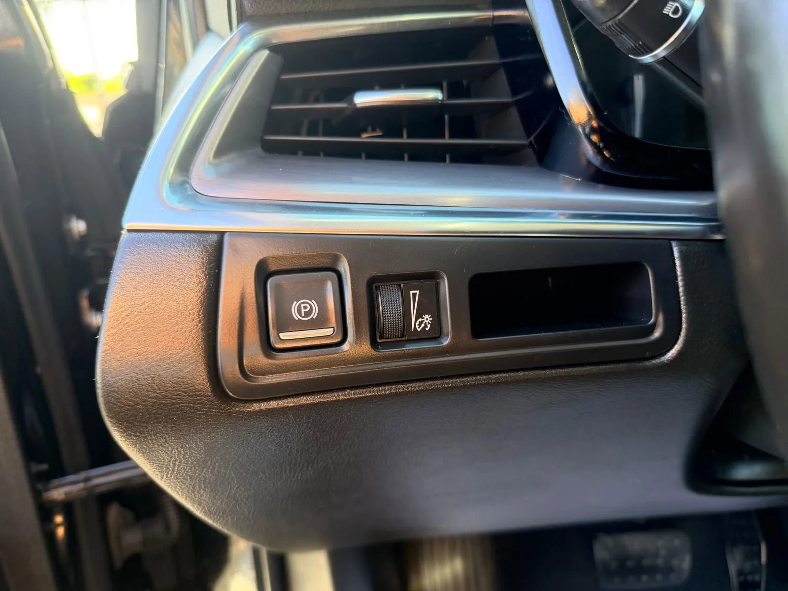 Used 2019 Cadillac XT5 Premium Luxury AWD/4WD image 36