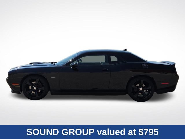 Used 2016 Dodge Challenger R/T RWD image 8