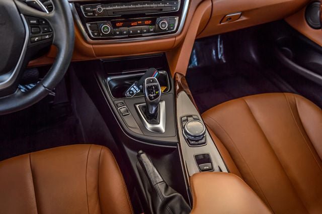 Used 2015 BMW 435i Convertible w/ Luxury Line RWD image 35