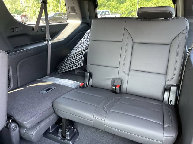 New 2026 Chevrolet Suburban LT w/ Comfort Package AWD/4WD image 23