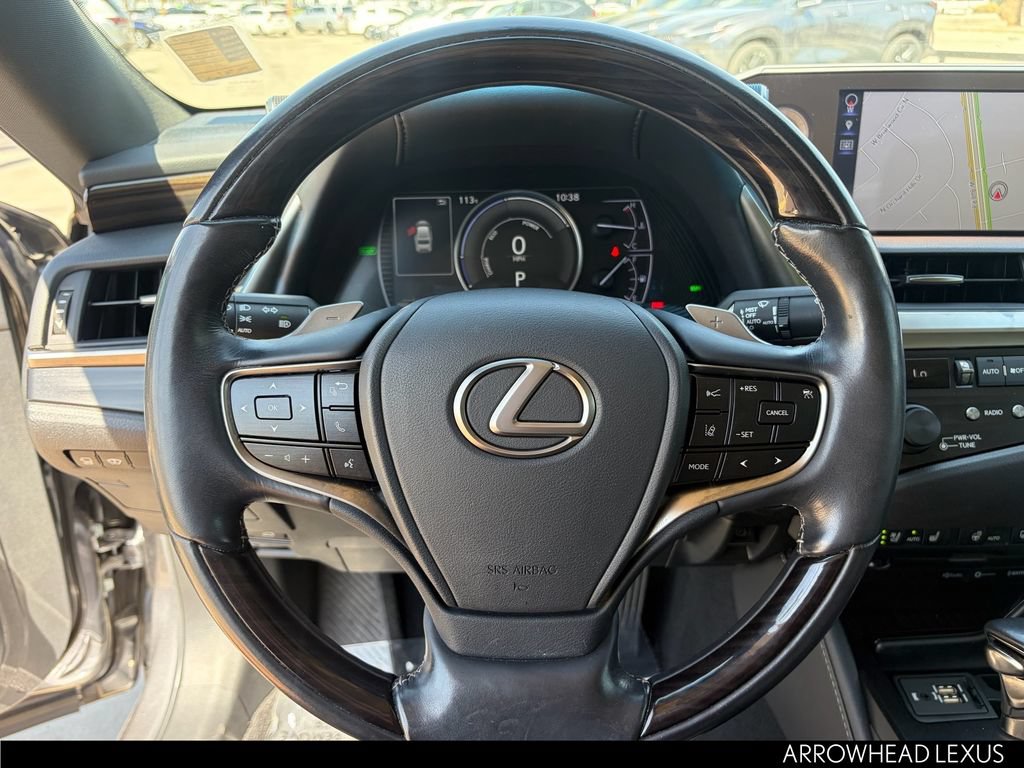 Used 2019 Lexus ES 300h w/ Accessory Package 2 FWD image 15