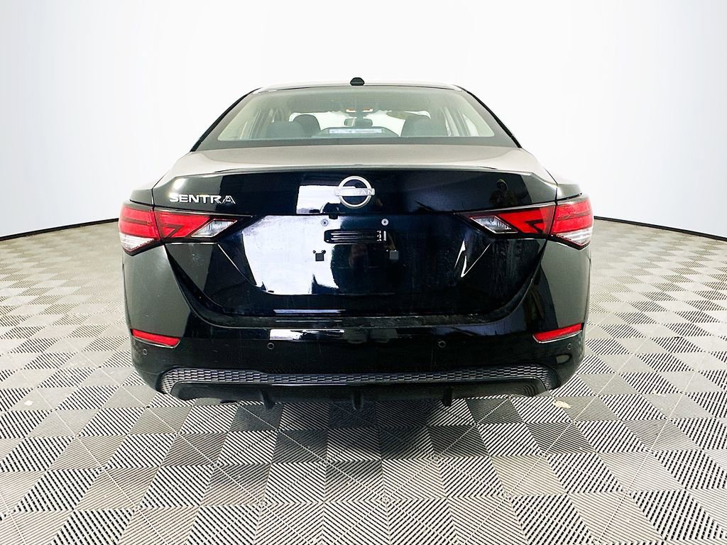 Used 2025 Nissan Sentra SV image 9