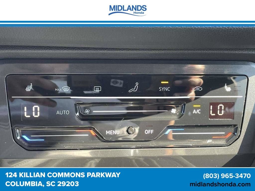 Used 2024 Volkswagen Tiguan SE FWD image 29