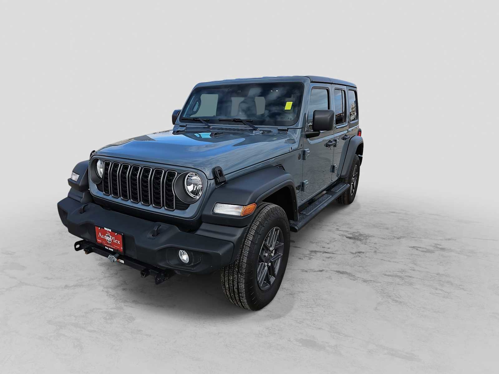 Used 2024 Jeep Wrangler Sport S image 4