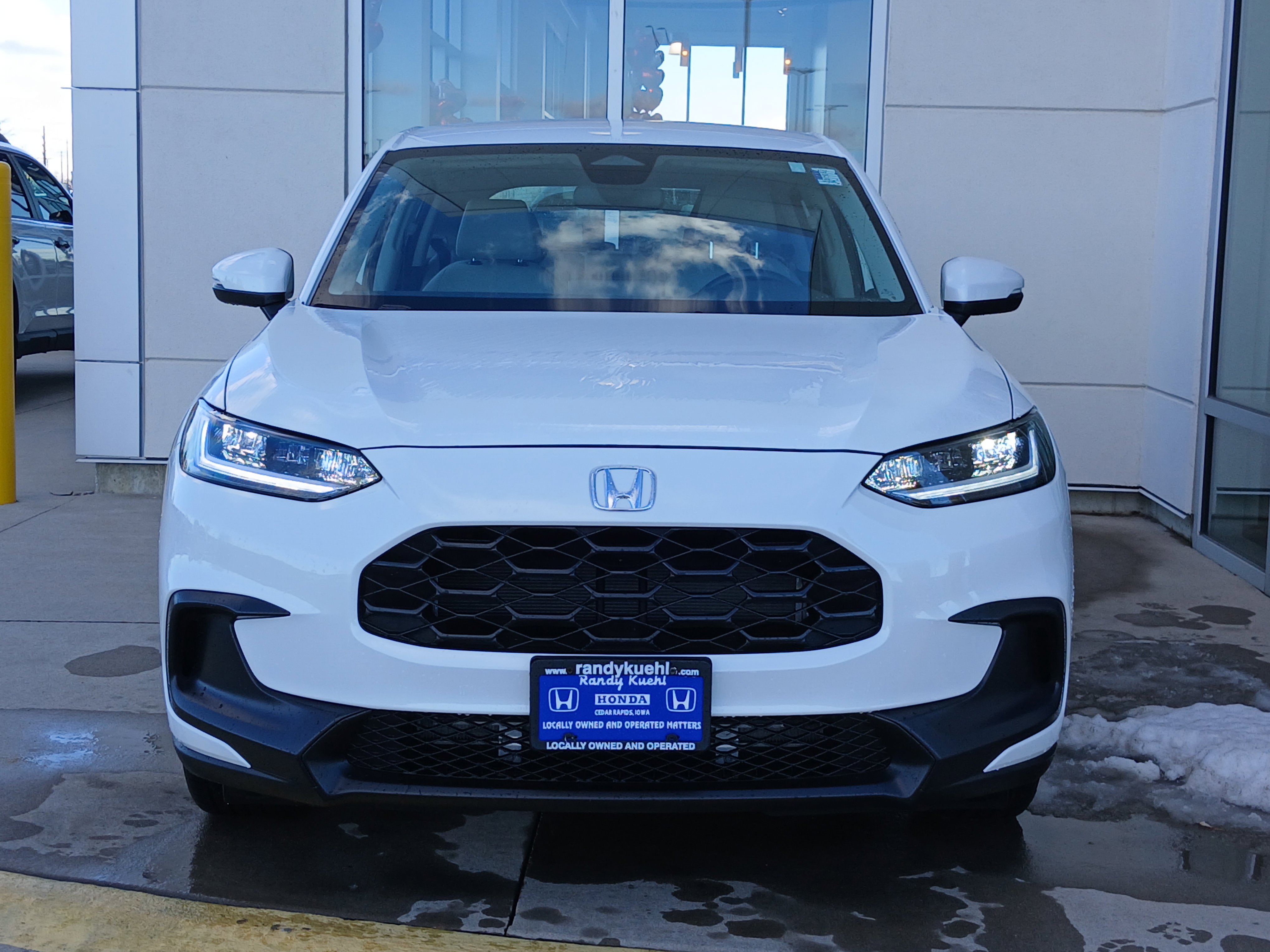 Used 2025 Honda HR-V LX image 4