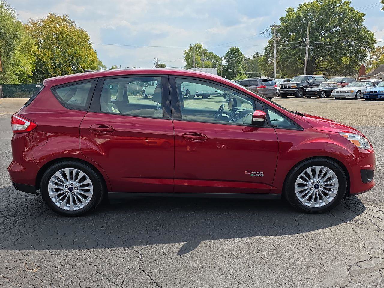 Used 2017 Ford C-MAX Energi SE w/ Equipment Group 401A image 21
