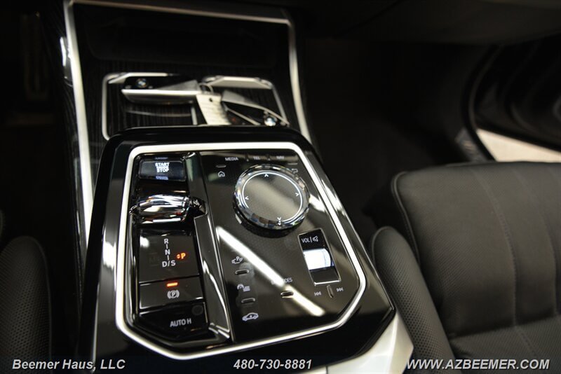 Used 2023 BMW 740i RWD image 37
