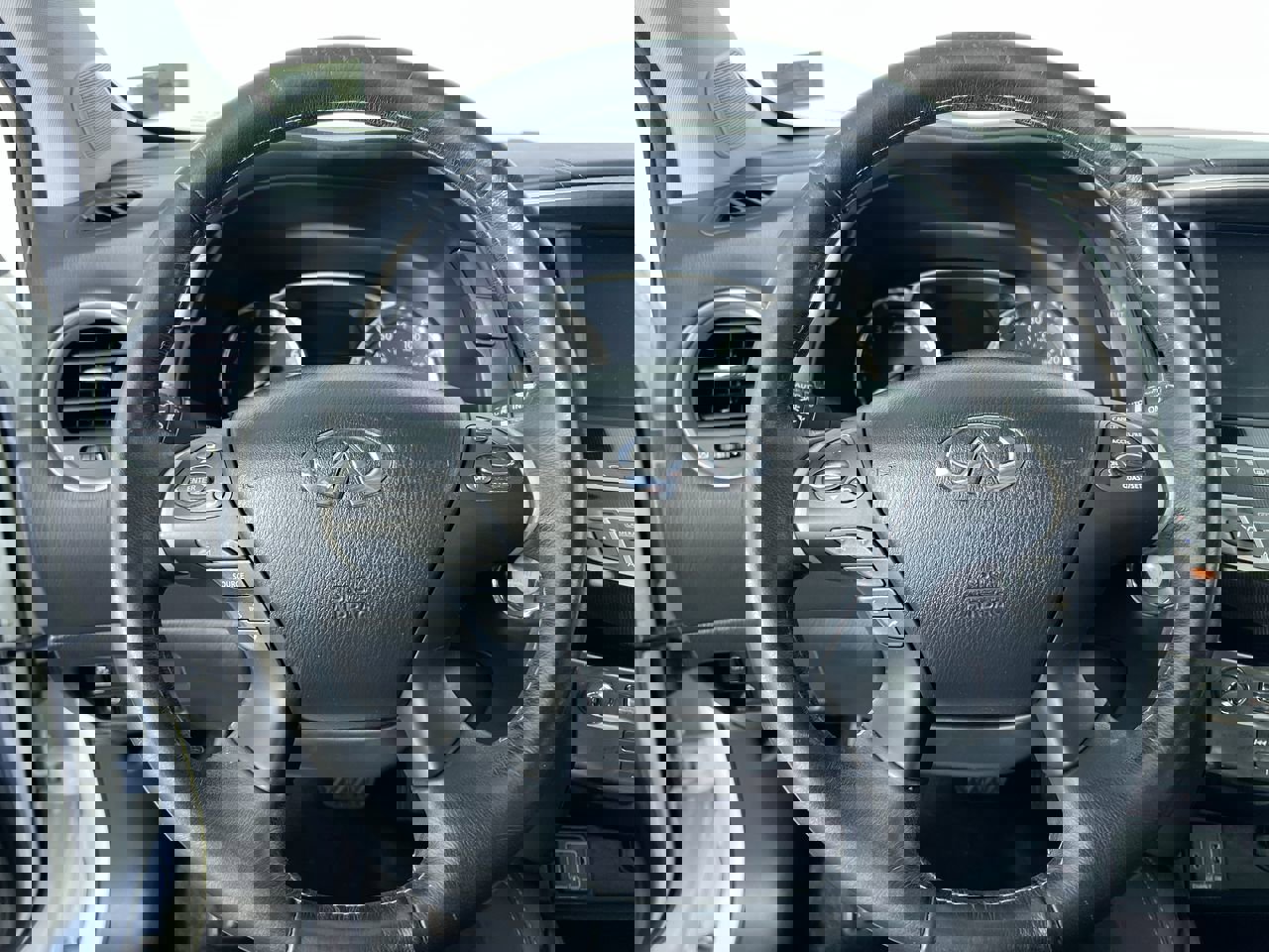 Used 2020 INFINITI QX60 Luxe w/ Essential Package FWD image 15