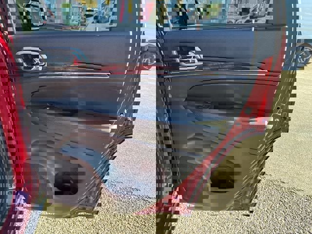 Used 2019 Jeep Grand Cherokee Limited image 17