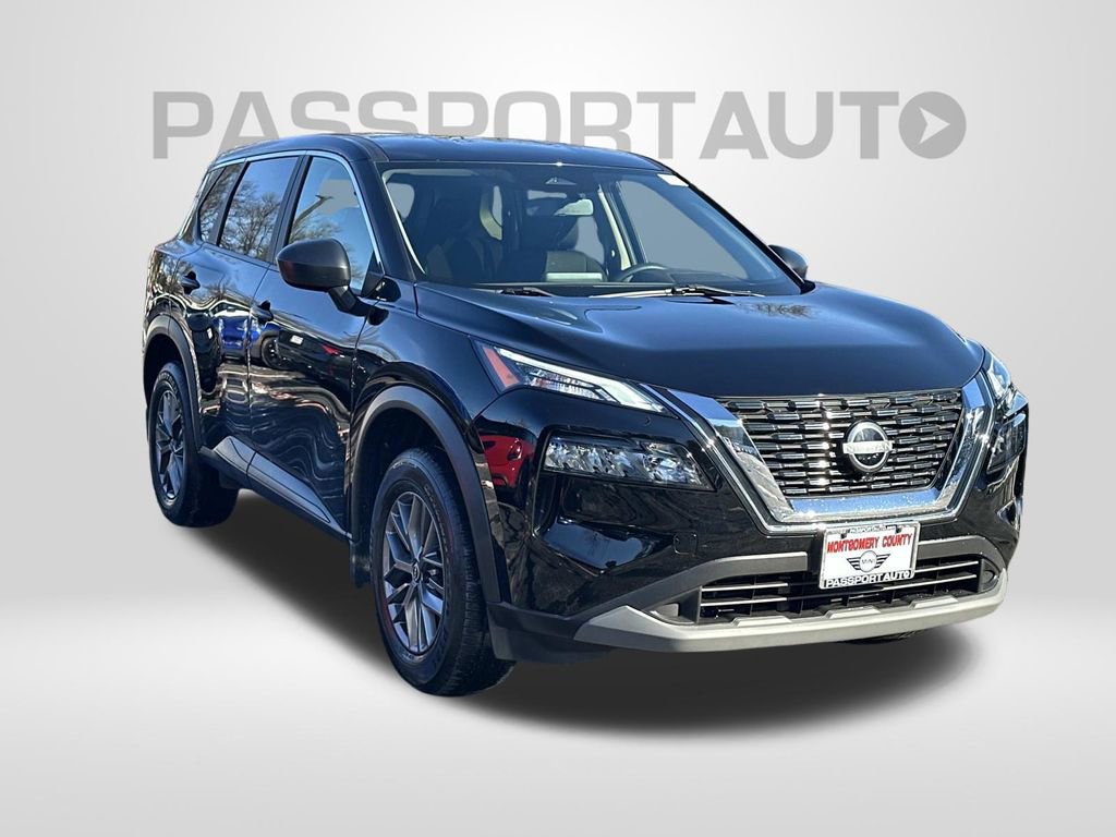Used 2023 Nissan Rogue S image 6