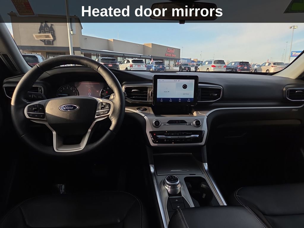 Used 2022 Ford Explorer XLT w/ Equipment Group 202A image 18