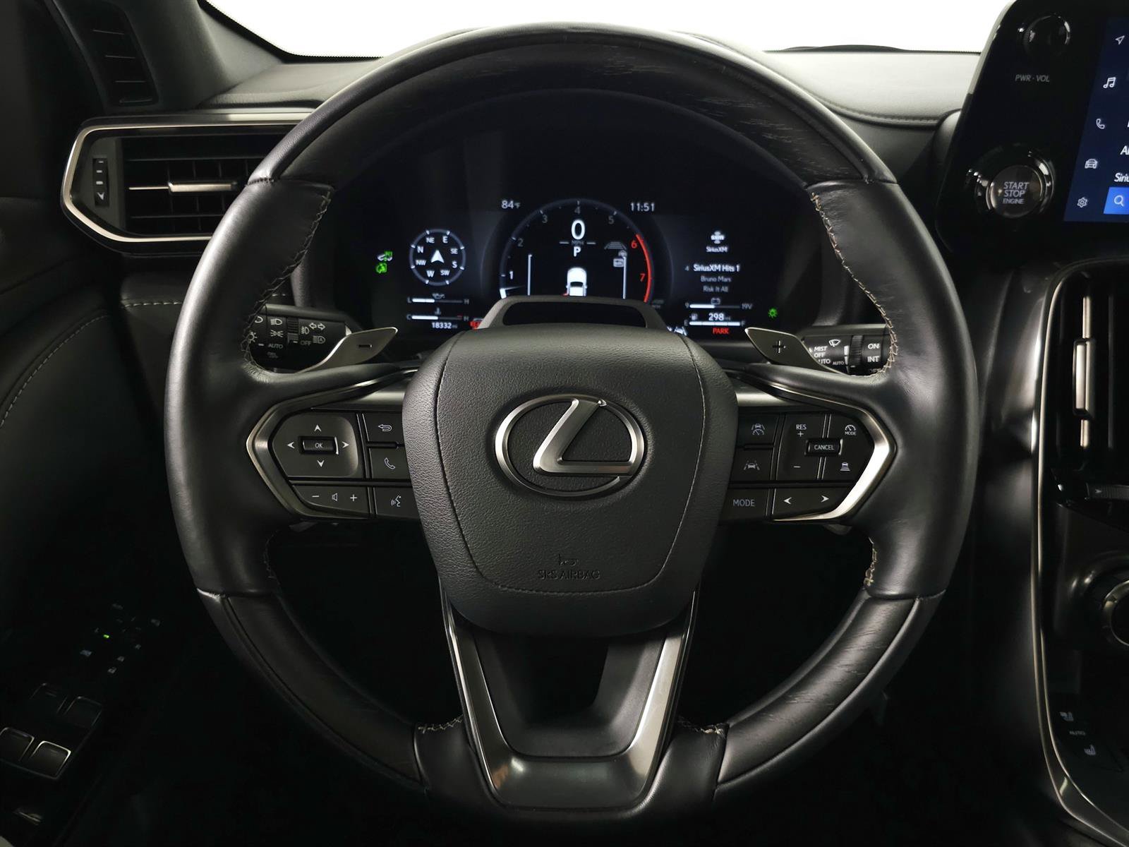 Used 2025 Lexus LX 600 4WD w/ Accessory Package (2T) image 20
