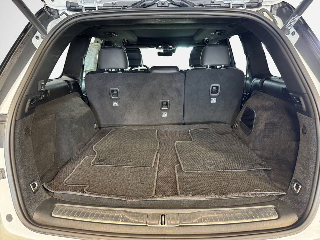 Used 2022 Jeep Grand Cherokee Summit AWD/4WD image 25