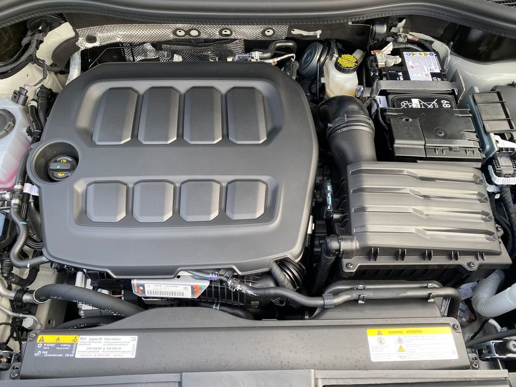 New 2026 Volkswagen Tiguan SE R-Line FWD image 10