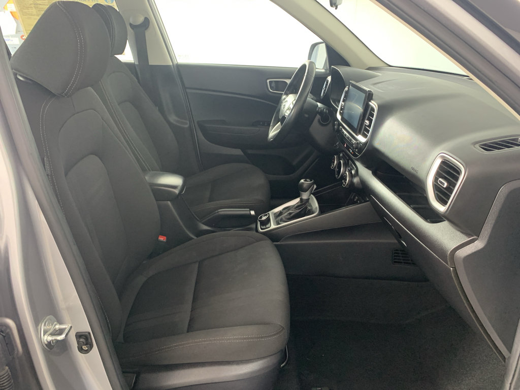 Used 2024 Hyundai Venue SEL FWD image 38