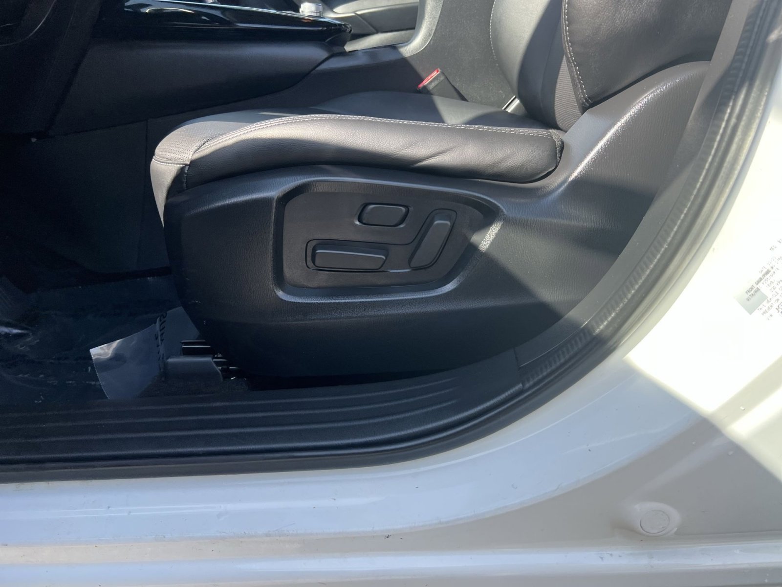 Used 2023 MAZDA CX-9 Touring image 14