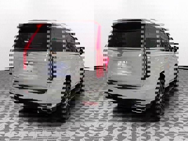 Certified 2022 Cadillac Escalade Premium Luxury image 6