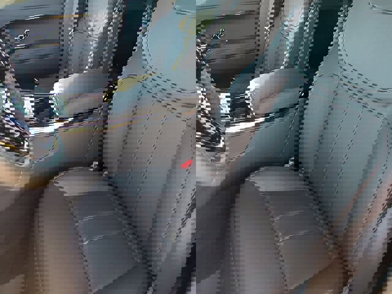 New 2025 Land Rover Range Rover Sport Dynamic SE image 15