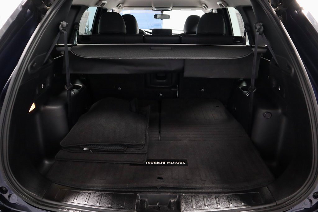 Used 2022 Mitsubishi Outlander SE image 15