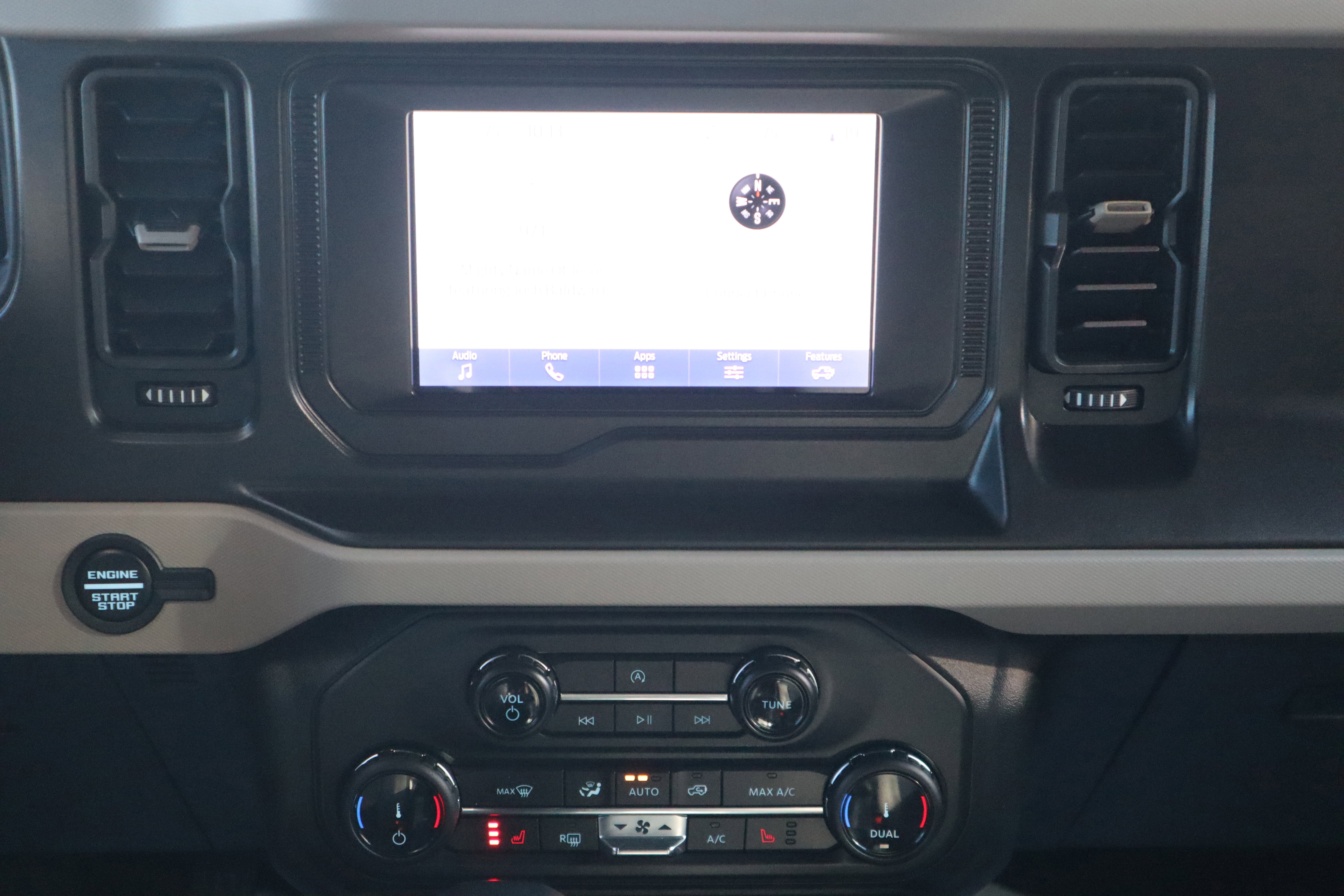 Used 2022 Ford Bronco Big Bend image 14