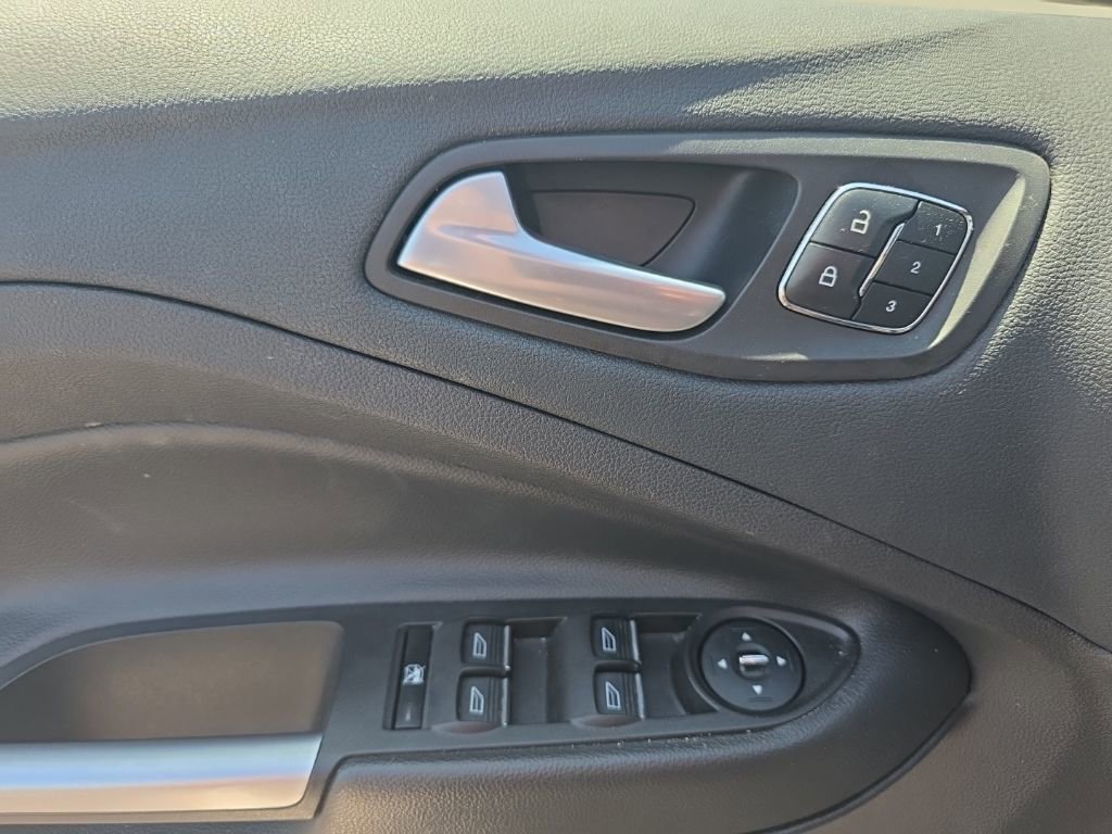 Used 2016 Ford Escape Titanium w/ Equipment Group 301A image 18