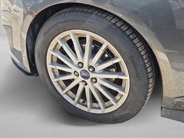 Used 2016 Ford C-MAX SE w/ Cold Weather Package FWD image 11