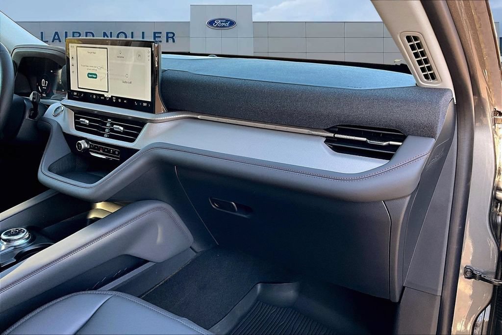 New 2026 Ford Explorer Active w/ Active Comfort Package AWD/4WD image 30