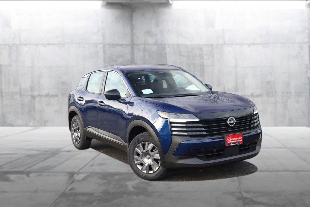 New 2026 Nissan Kicks S image 2