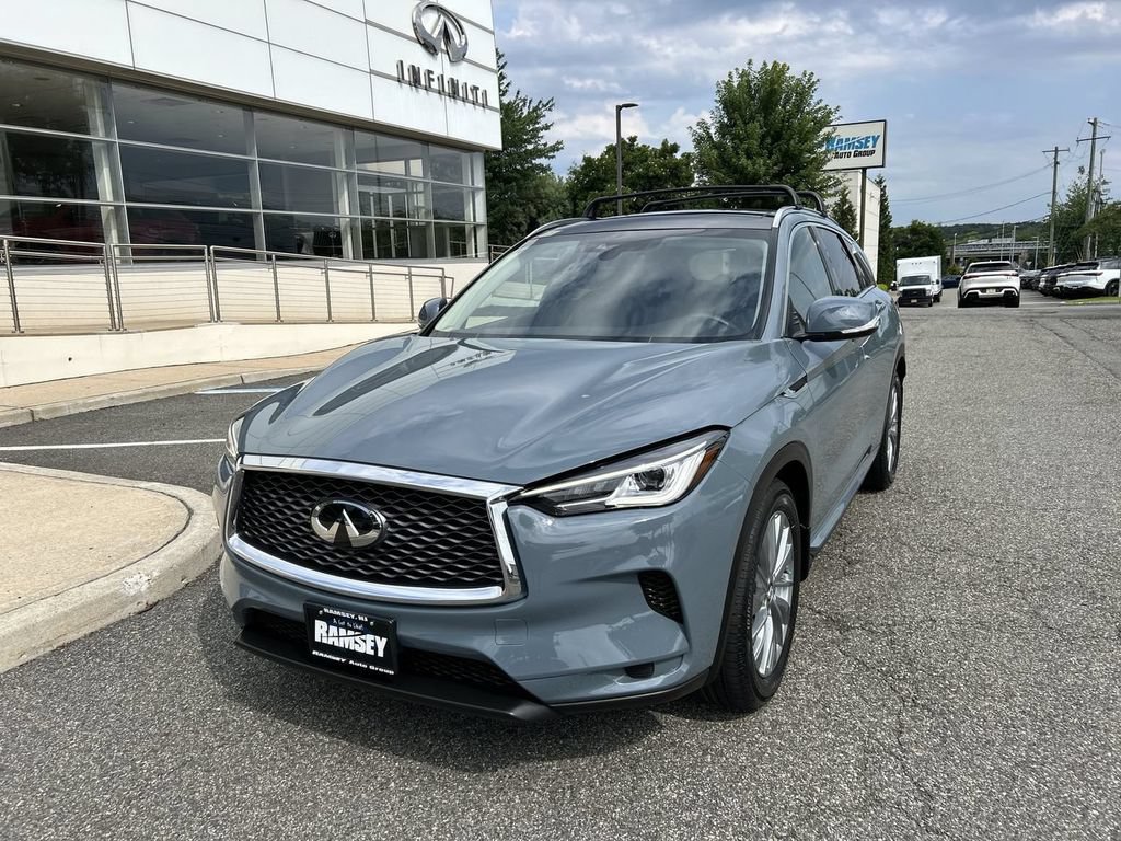 Certified 2023 INFINITI QX50 Luxe AWD/4WD image 4