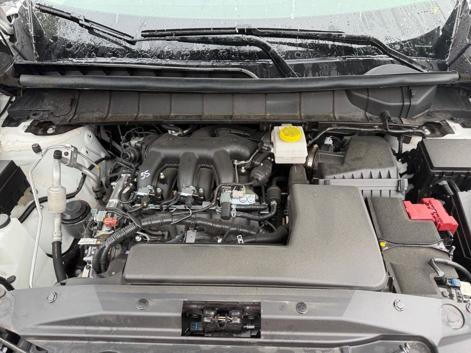 Used 2025 Nissan Pathfinder SV FWD image 16
