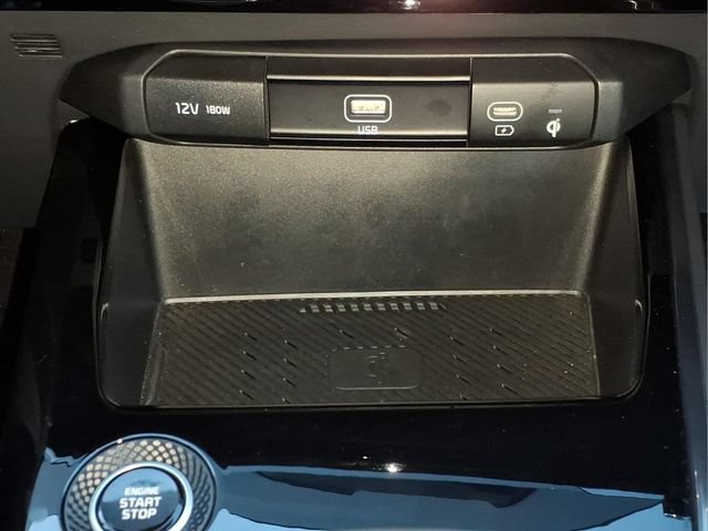 Used 2024 Kia Niro EX Touring FWD image 22