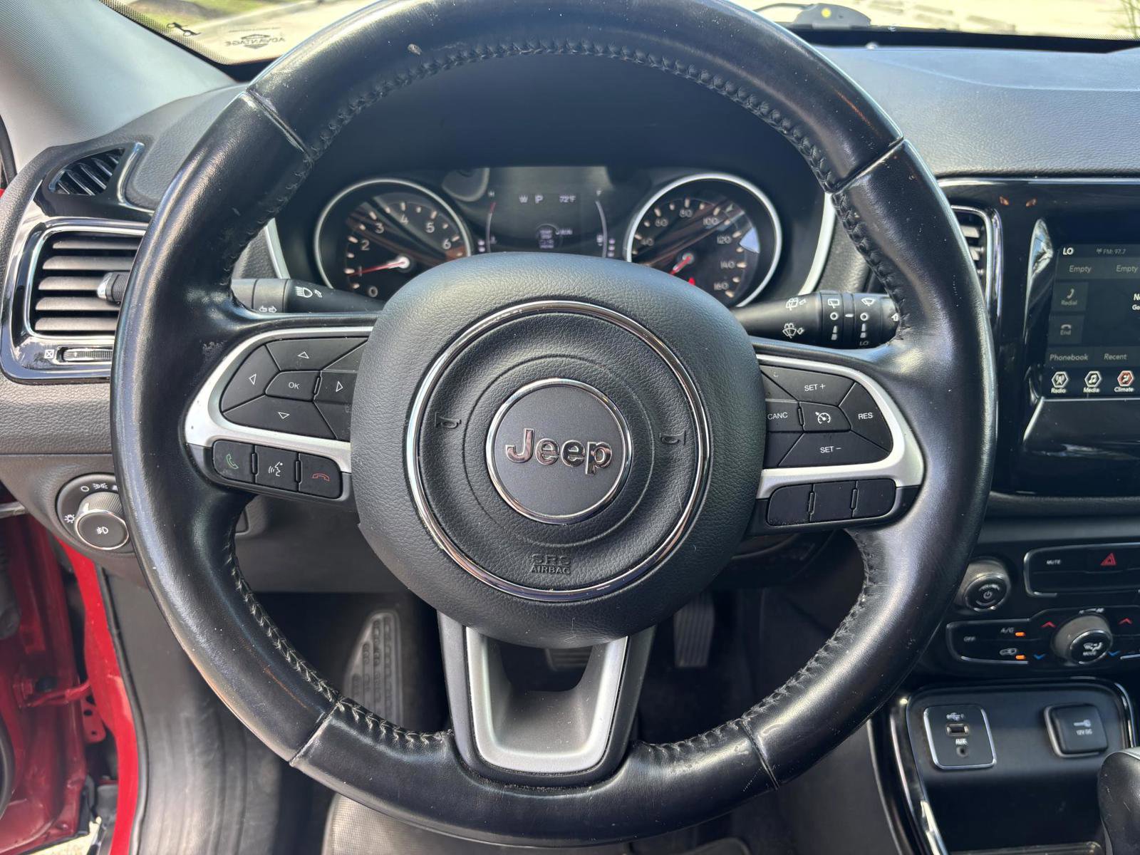 Used 2020 Jeep Compass Latitude FWD image 18