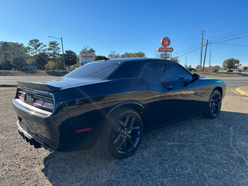 Used 2023 Dodge Challenger SXT w/ Blacktop Package image 5