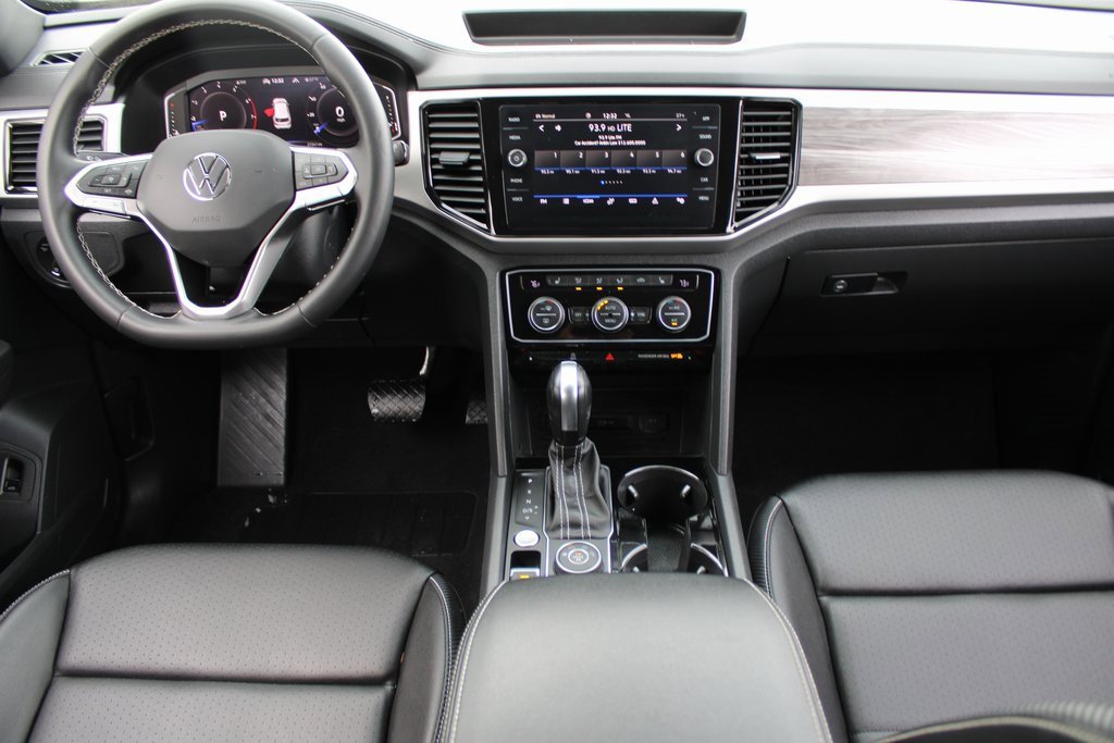 Certified 2023 Volkswagen Atlas Cross Sport SE image 19