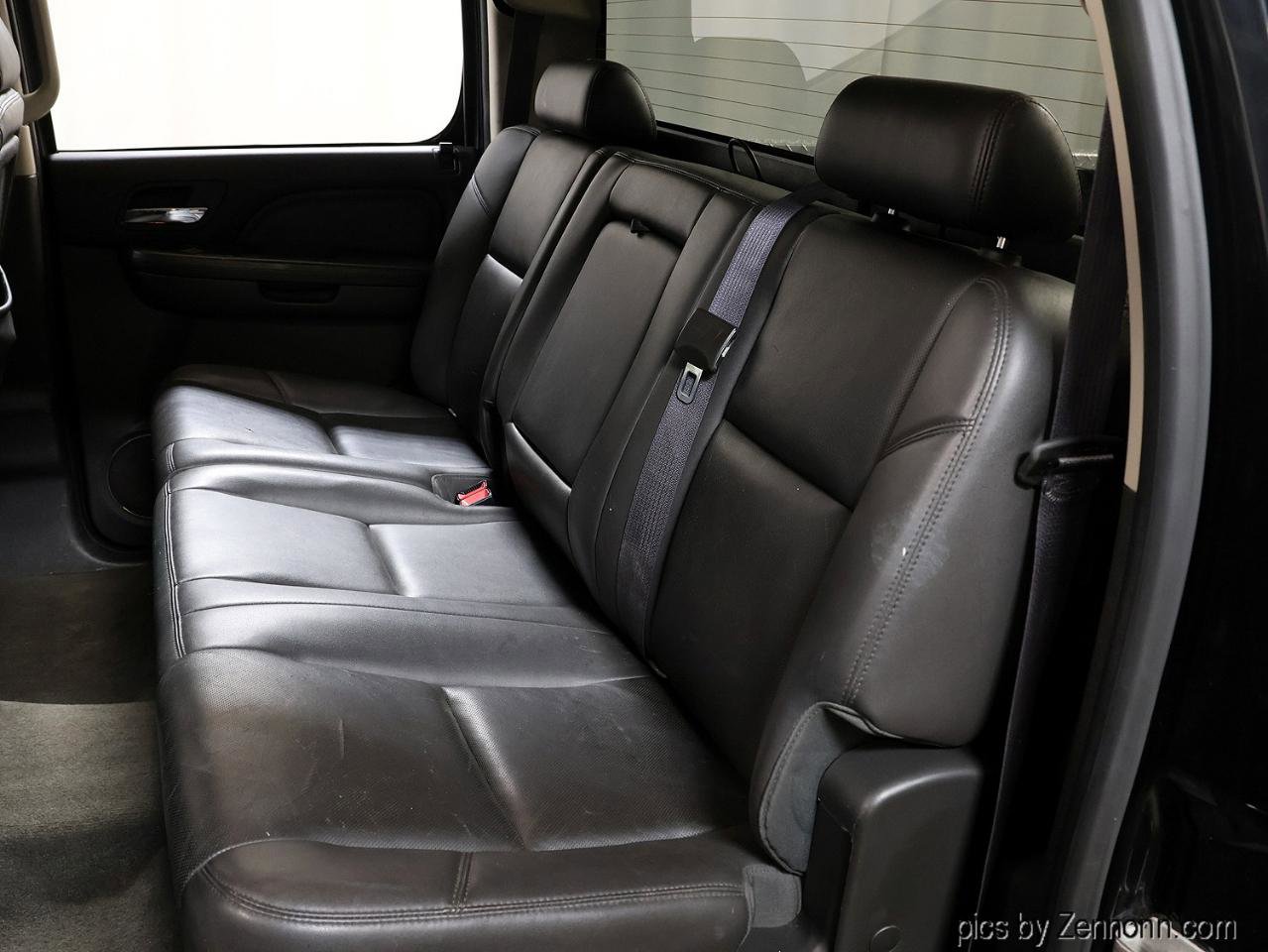 Used 2013 GMC Sierra 2500 Denali w/ Snow Plow Prep Package AWD/4WD image 11